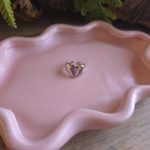 Zilverkleurige verstelbare ring met open hart – Studio Glow Jewels