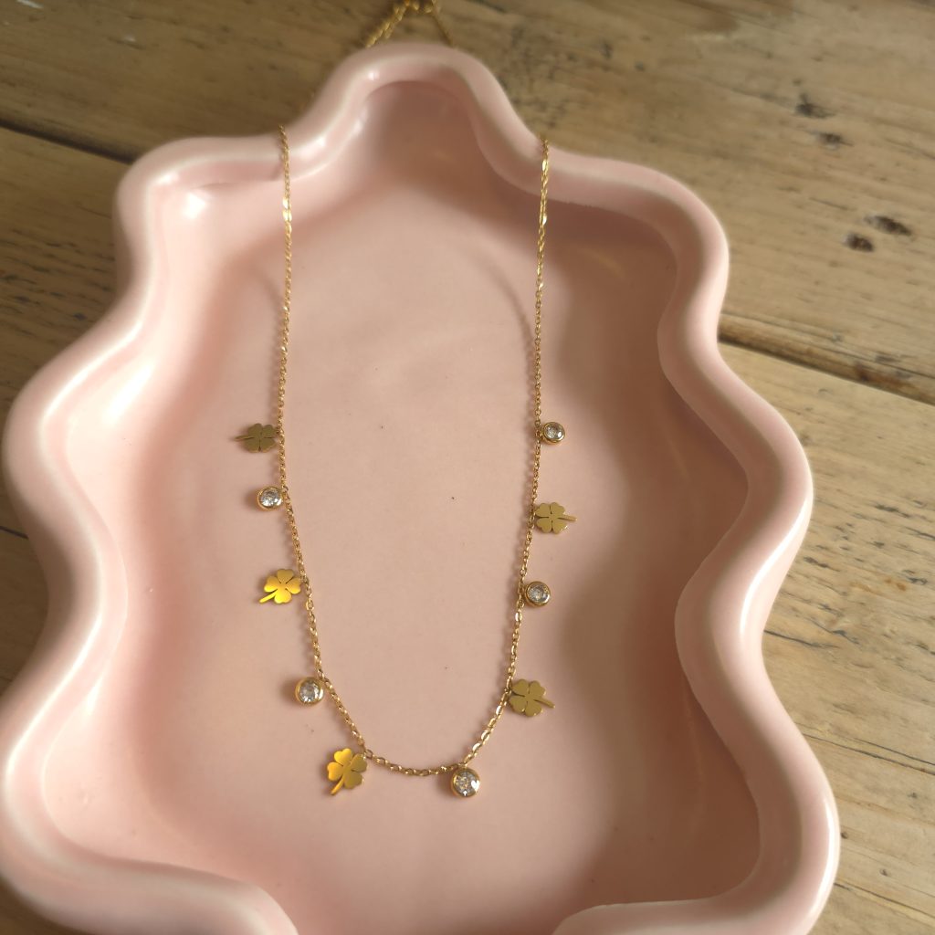 Zilverkleurige ketting met twee vlinderhangers – Studio Glow Jewels
